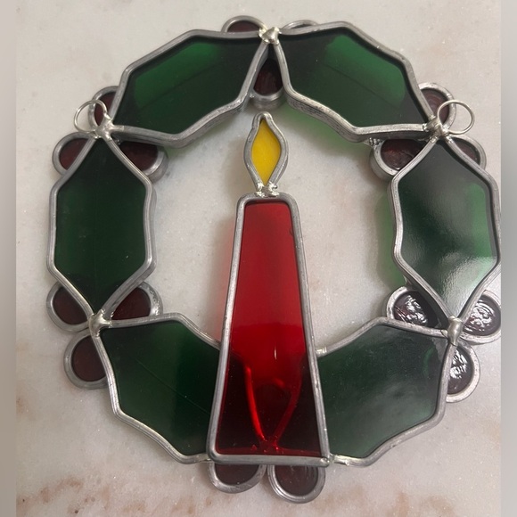 VTG Stained Glass Holly Berry Wreath Candle Christmas Window Suncatcher 8" 80s - Picture 3 of 4